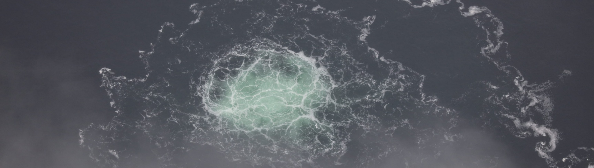 美媒：乌克兰团伙实施“北溪”管道破坏