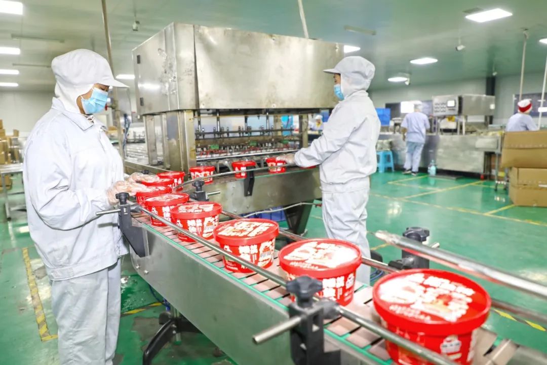 日产8000箱，“仙桃鳝鱼粉”发往全国各地