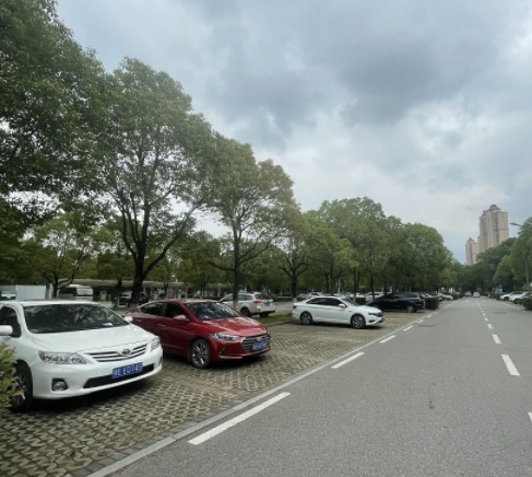 市民之家停车场更方便了
